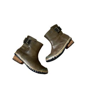 Sorel Green Leather Slimshortie Pull On Rubber Sole boots sz 6.5 Waterproof